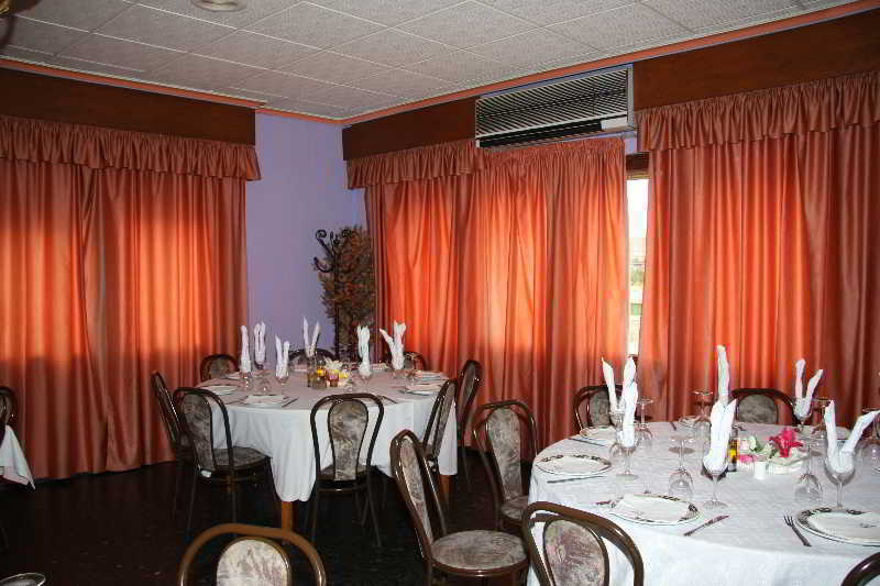 Hotel Mulhacen Guadix Exteriör bild